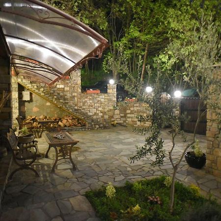 Santa Marina Guesthouse Káto Loutrákion 외부 사진