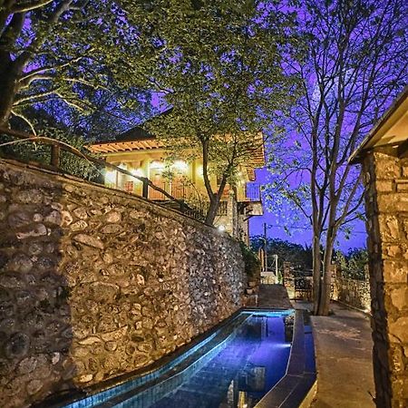 Santa Marina Guesthouse Káto Loutrákion 외부 사진