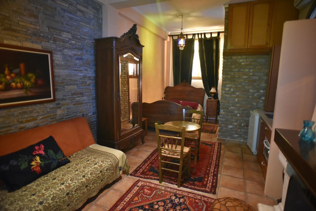 Santa Marina Guesthouse Káto Loutrákion 외부 사진
