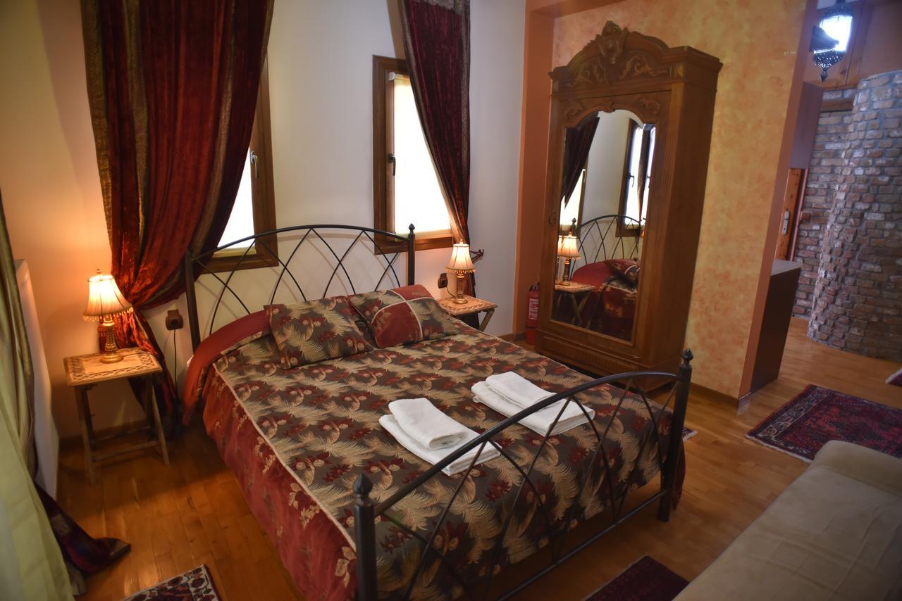 Santa Marina Guesthouse Káto Loutrákion 외부 사진