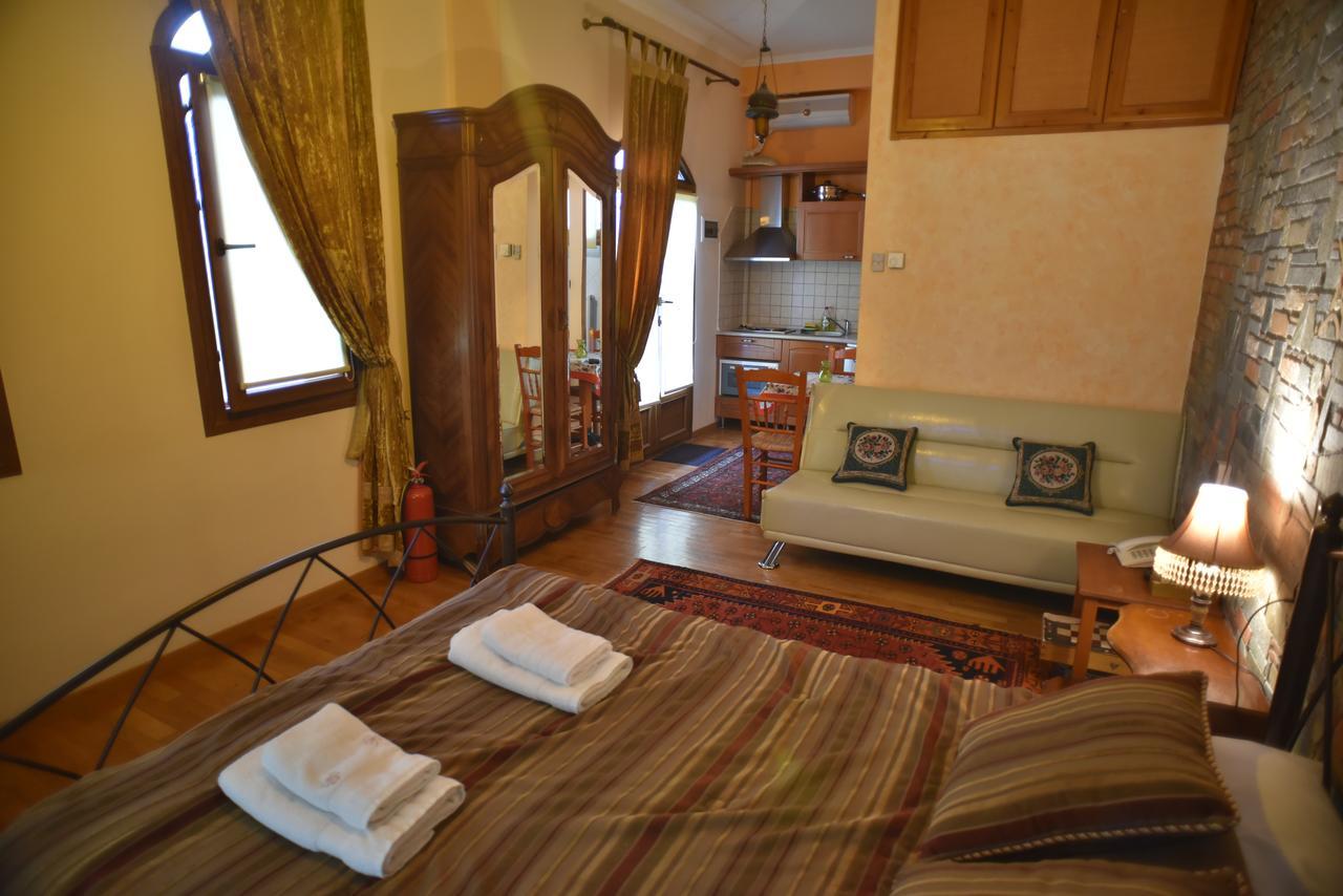Santa Marina Guesthouse Káto Loutrákion 외부 사진