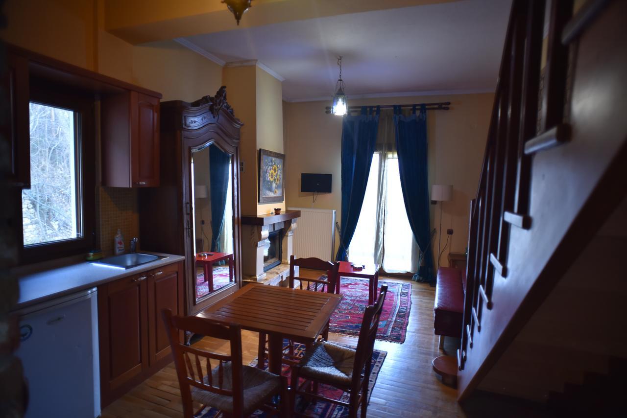 Santa Marina Guesthouse Káto Loutrákion 외부 사진