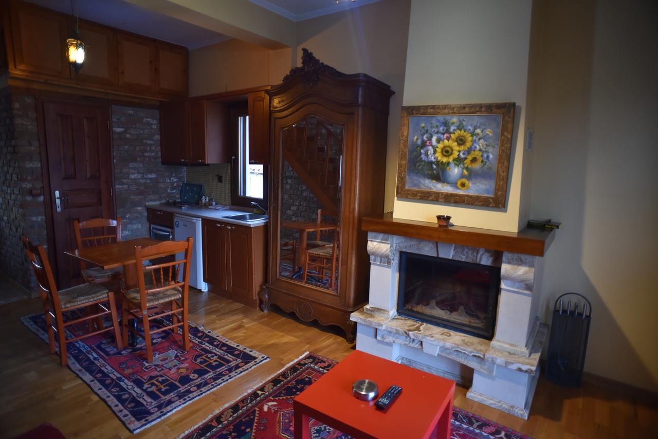 Santa Marina Guesthouse Káto Loutrákion 외부 사진