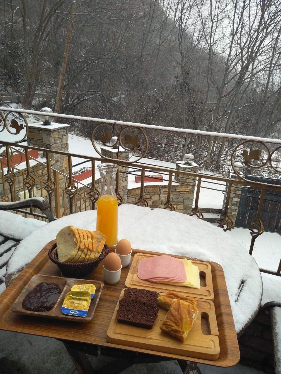 Santa Marina Guesthouse Káto Loutrákion 외부 사진