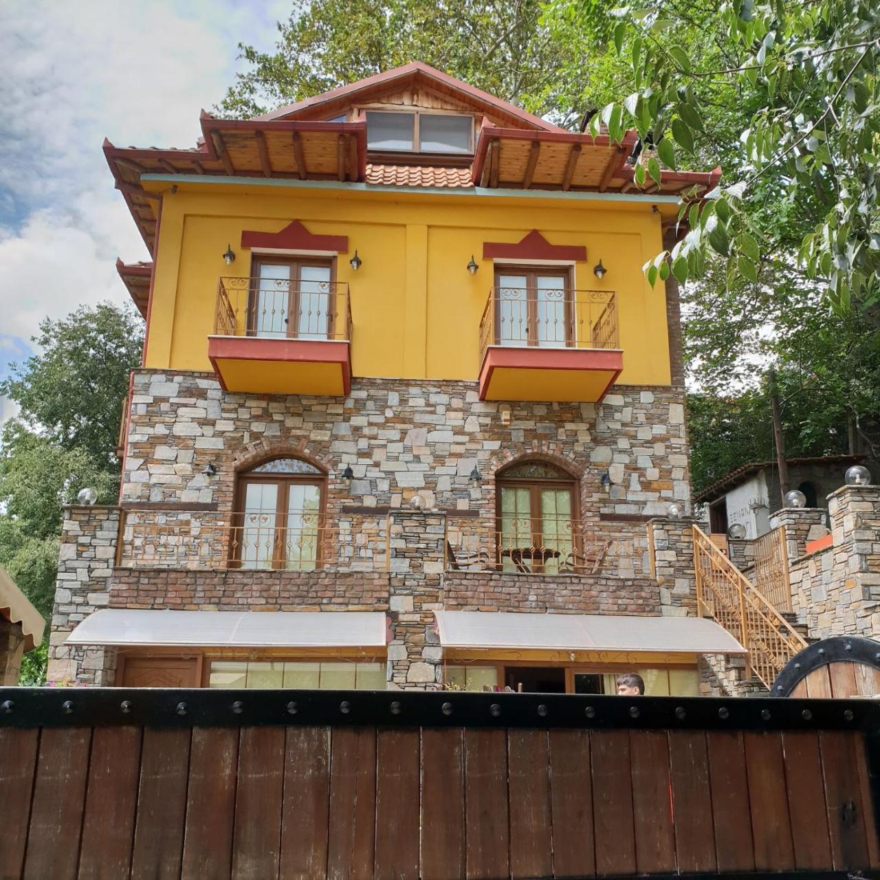 Santa Marina Guesthouse Káto Loutrákion 외부 사진