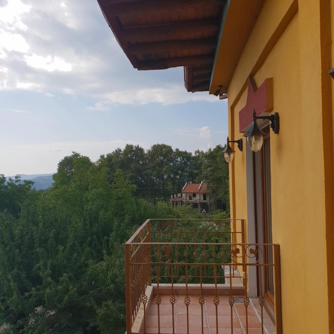 Santa Marina Guesthouse Káto Loutrákion 외부 사진