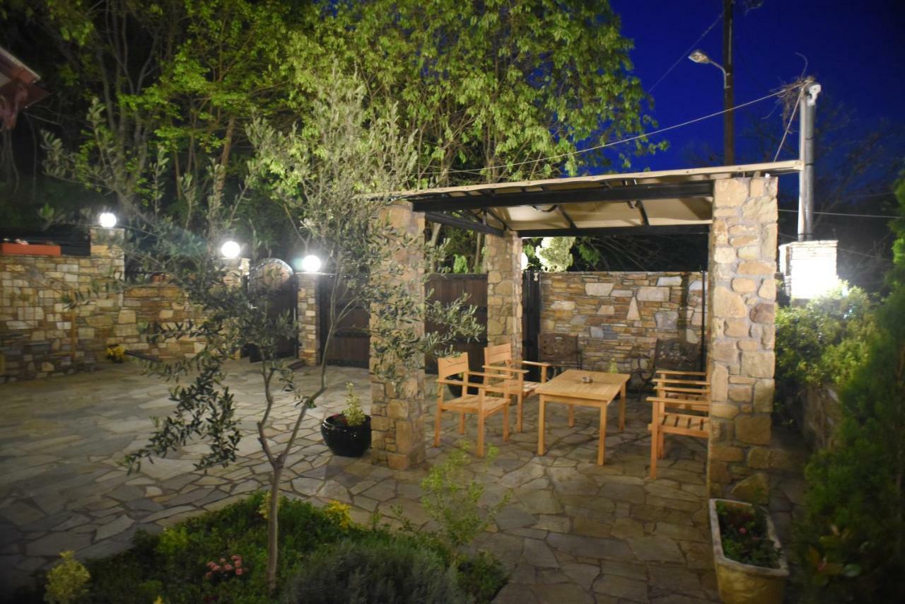 Santa Marina Guesthouse Káto Loutrákion 외부 사진