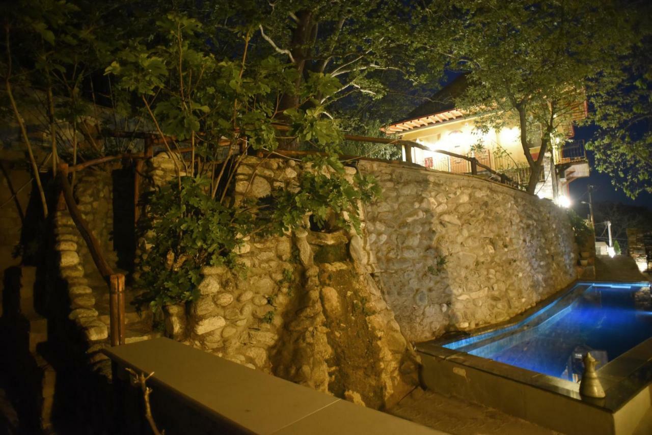 Santa Marina Guesthouse Káto Loutrákion 외부 사진