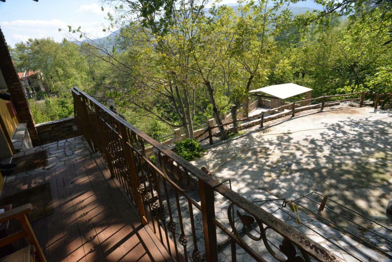 Santa Marina Guesthouse Káto Loutrákion 외부 사진