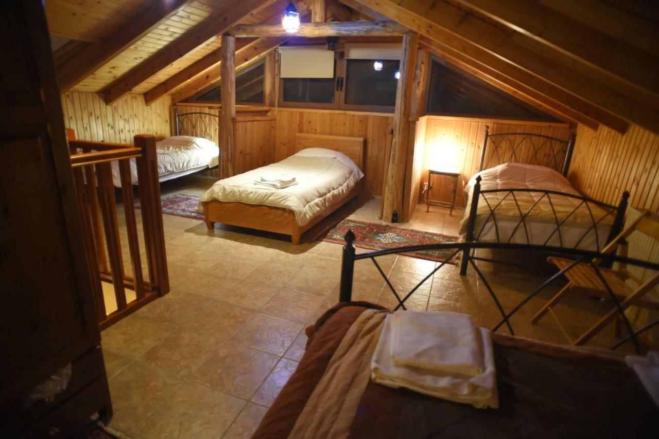 Santa Marina Guesthouse Káto Loutrákion 외부 사진