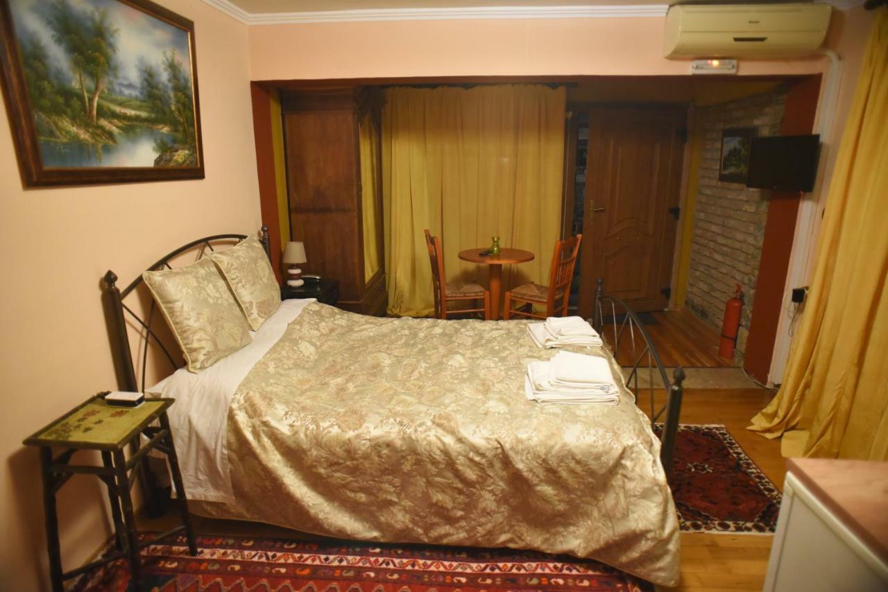 Santa Marina Guesthouse Káto Loutrákion 외부 사진