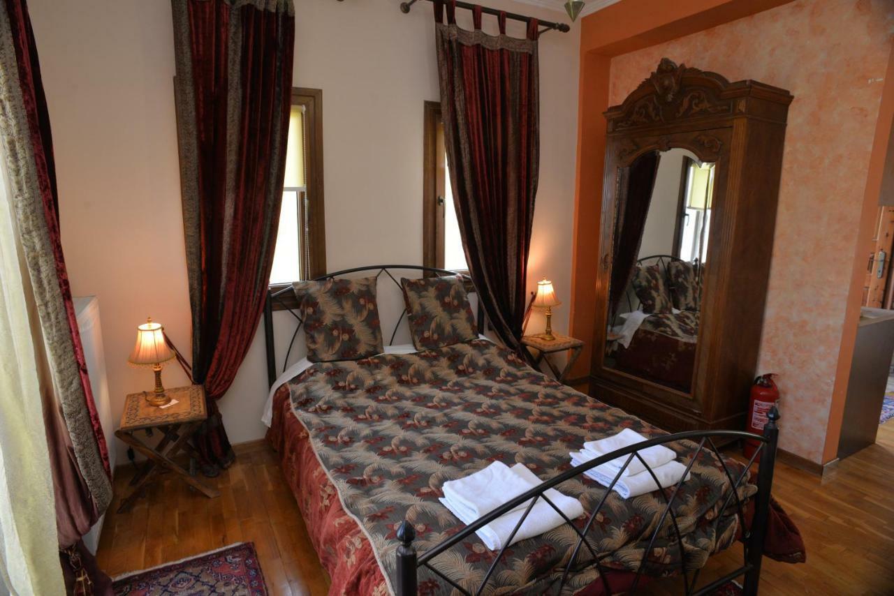 Santa Marina Guesthouse Káto Loutrákion 외부 사진